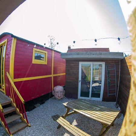 Roulotte Et Sauna De Tonton Bouvy Au Domaine Du Reuze Winnezeele Exteriér fotografie
